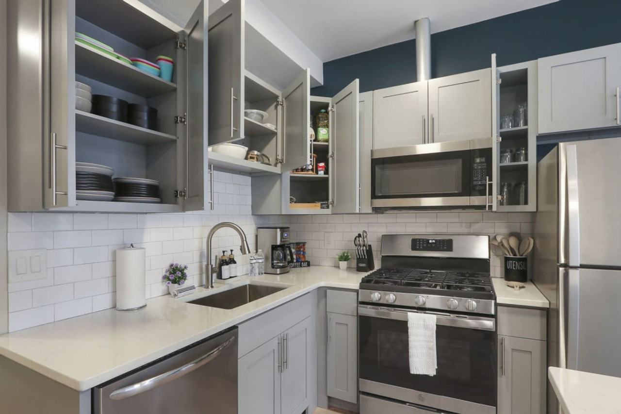 4934 Kingston Ave #1366948P - Photo 7 of 22