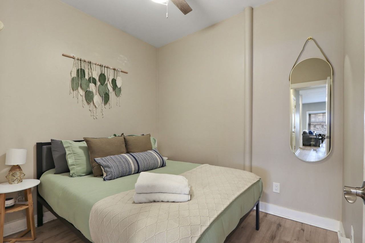 1009 Front Street - Photo 3 of 35