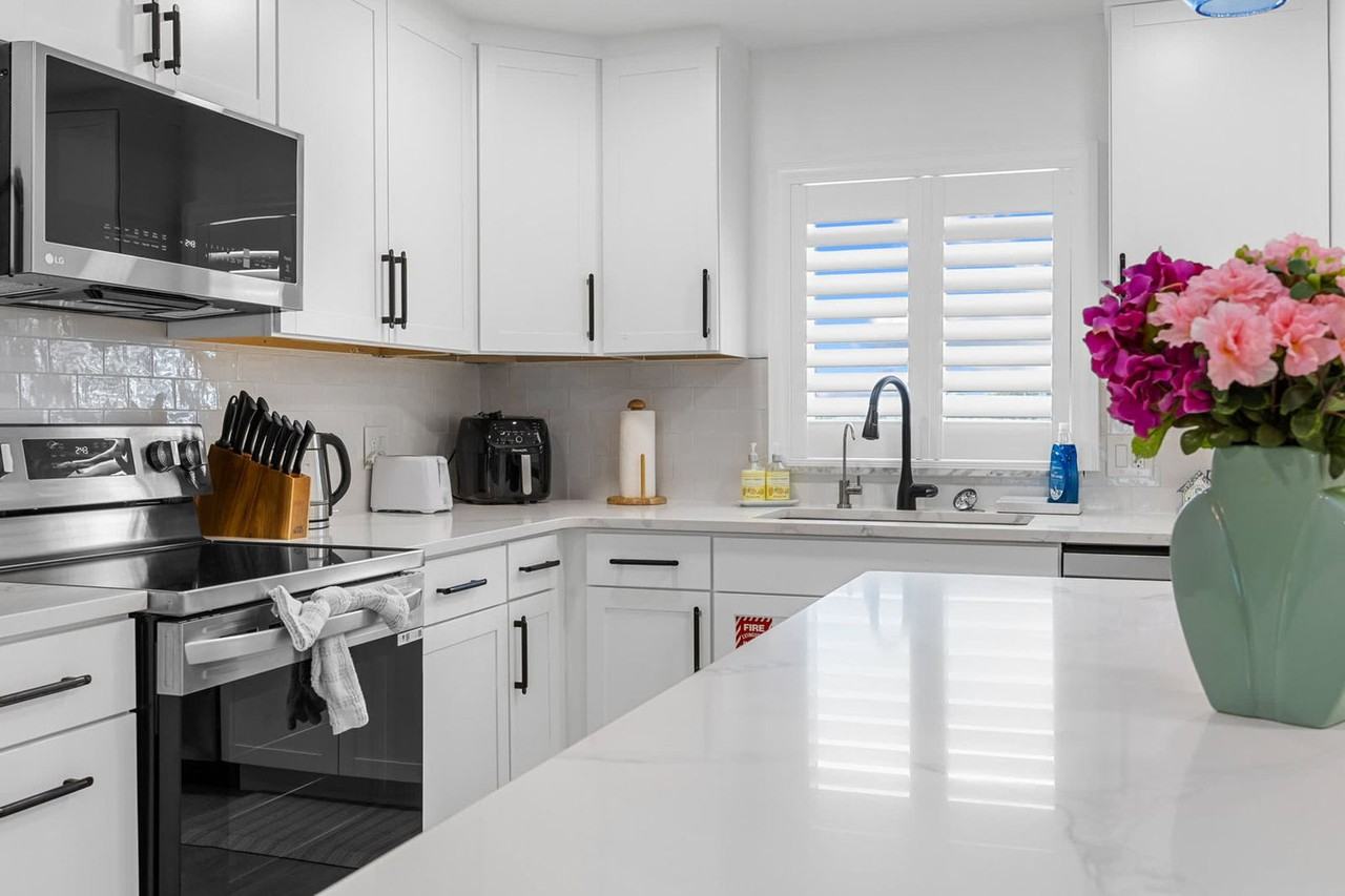 274 Barlow Ave #1044428P - Photo 5 of 34