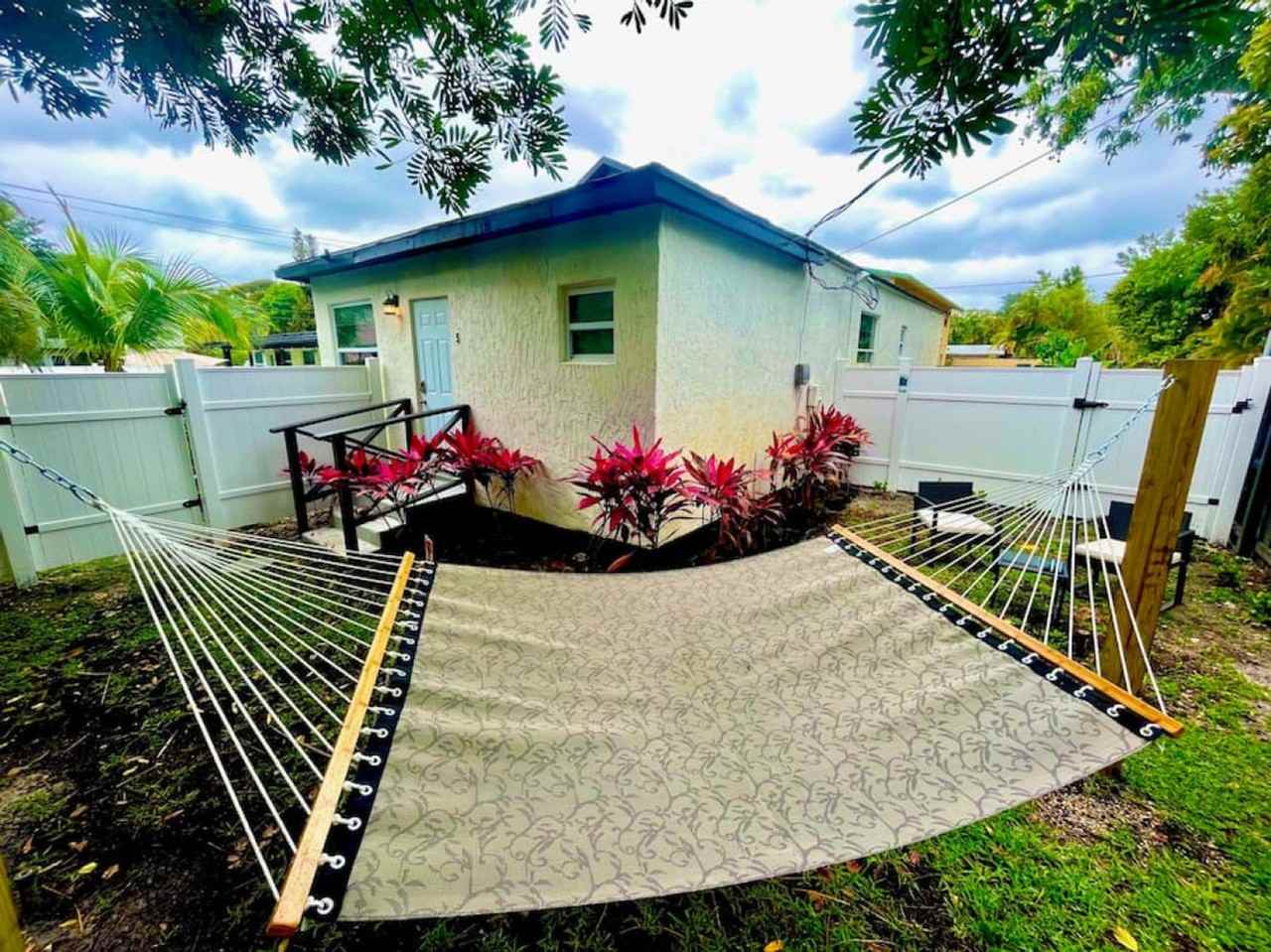 625 Ne 13th Ave #1369647P - Photo 2 of 15