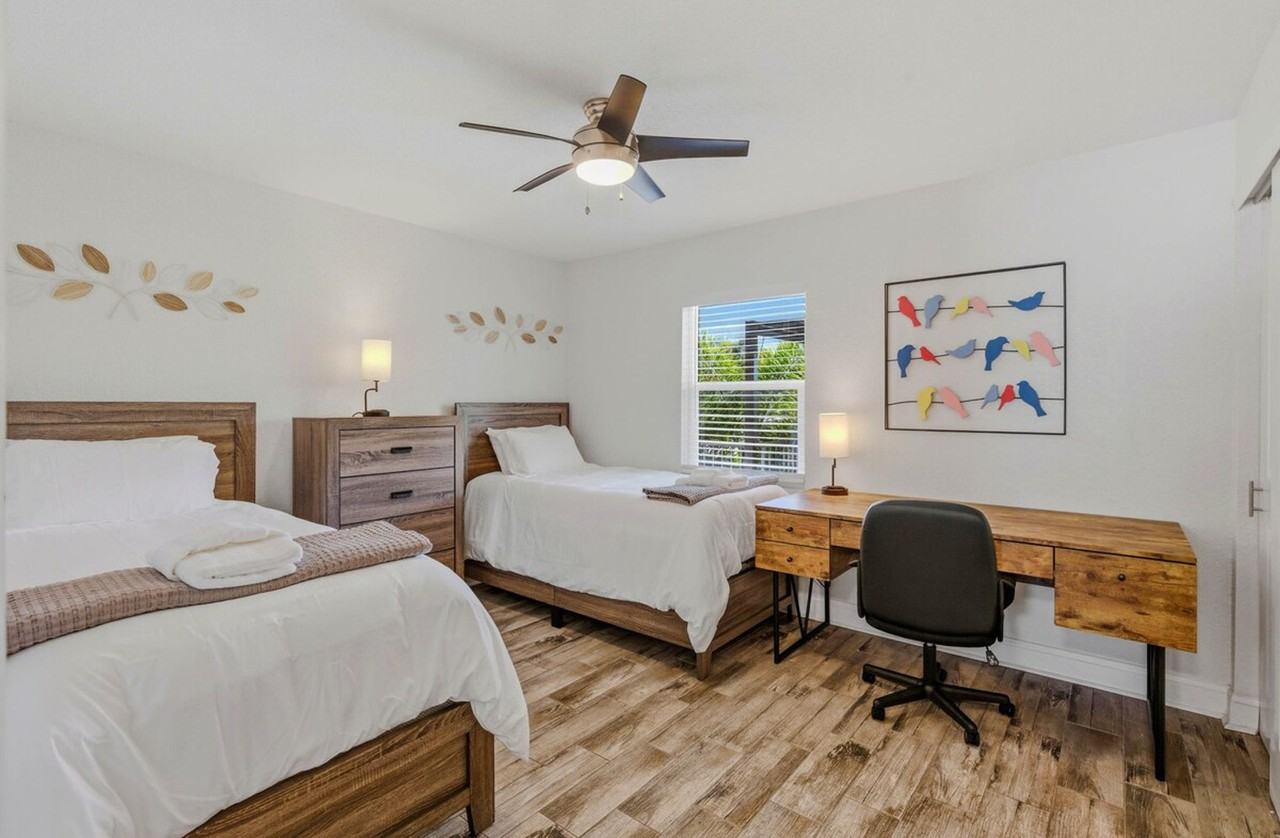 3911 W Cleveland St #1371162P - Photo 3 of 47