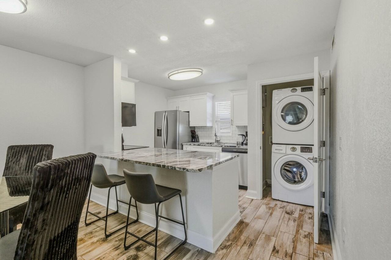 3911 W Cleveland St #1371162P - Photo 7 of 47