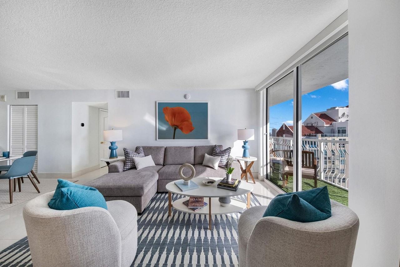 1 Nw 12th St #1372314P - Photo 2 of 50