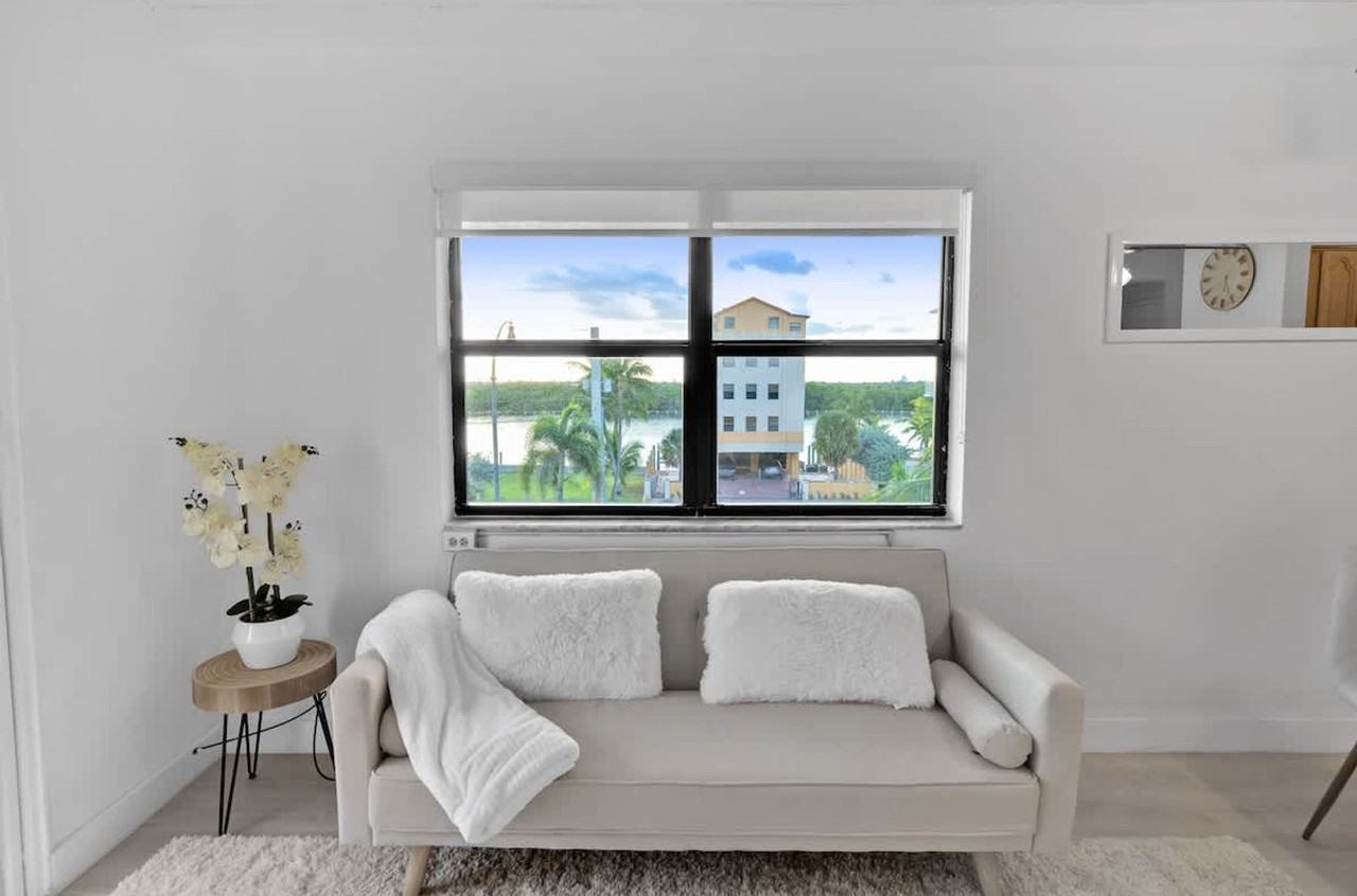 321 Wilson St #1372326P - Photo 2 of 31