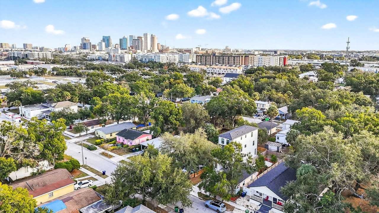 1734 W Cherry St #1372960P - Photo 6 of 25