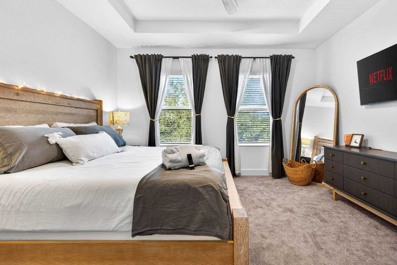 1734 W Cherry St #1372960P - Photo 7 of 25