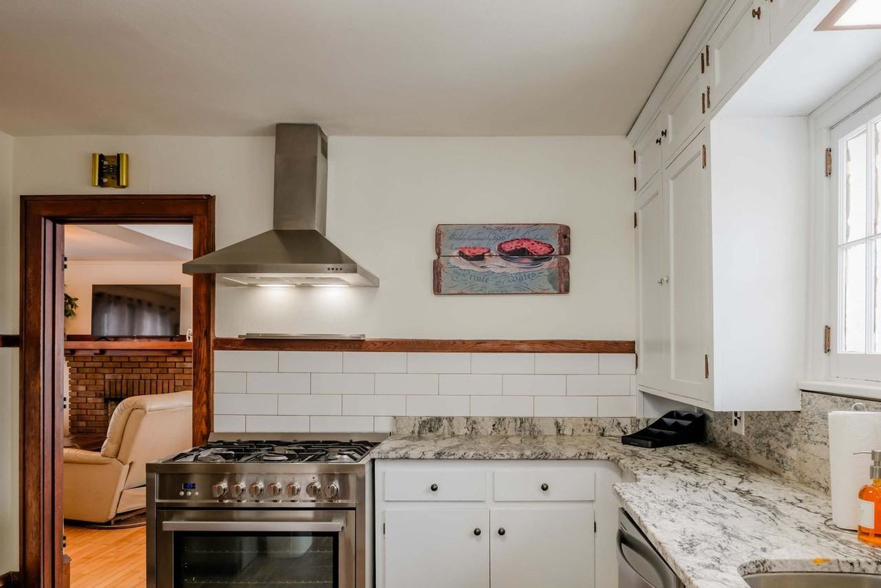 301 W Wisconsin Ave #1373701P - Photo 6 of 20