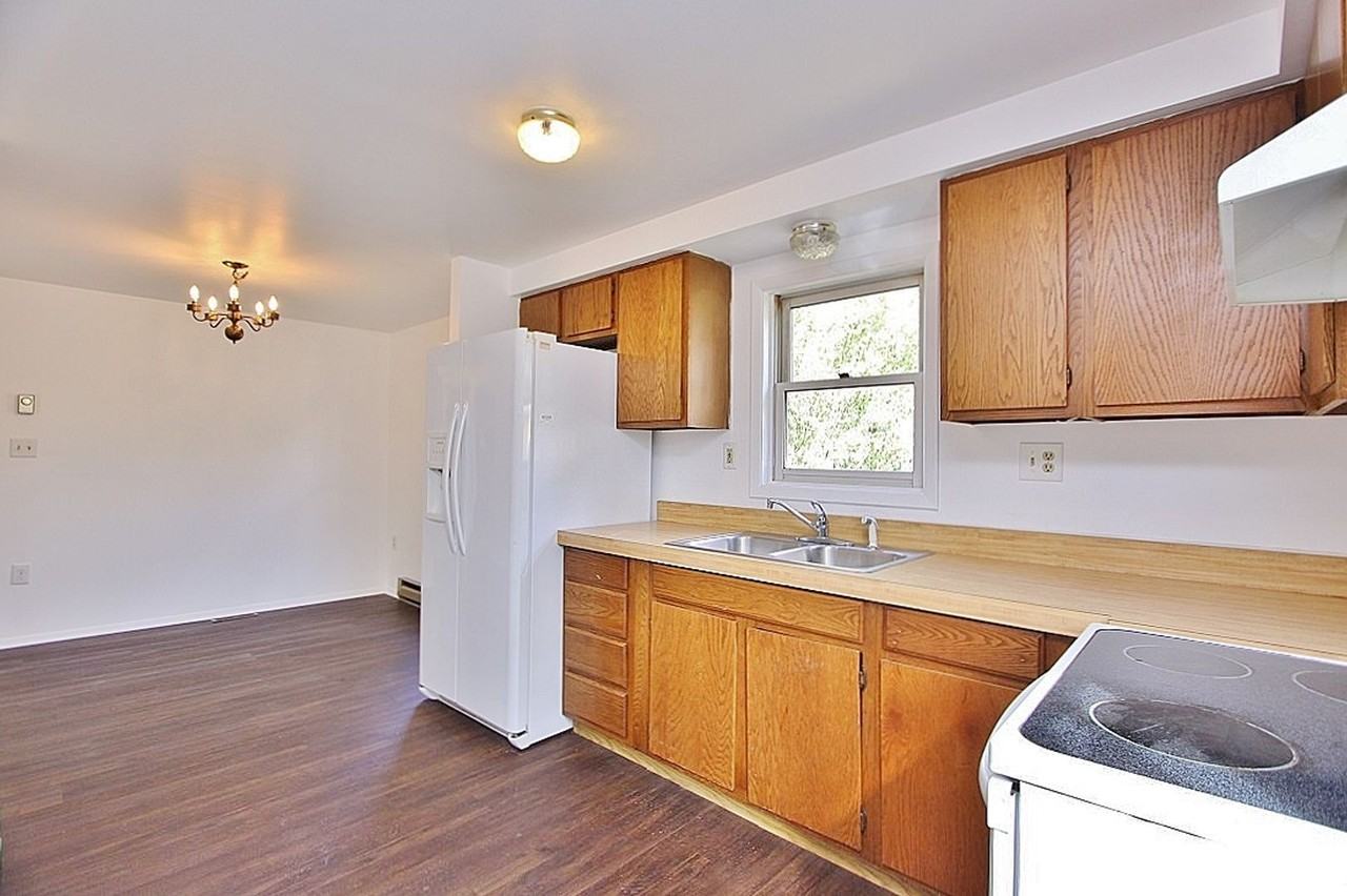 408 Joslen Blvd - Photo 4 of 14