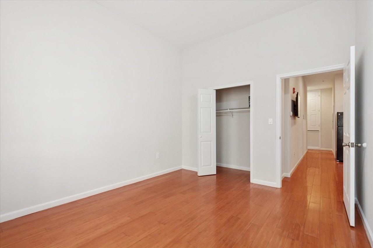 1204 Chestnut St - Photo 5 of 18