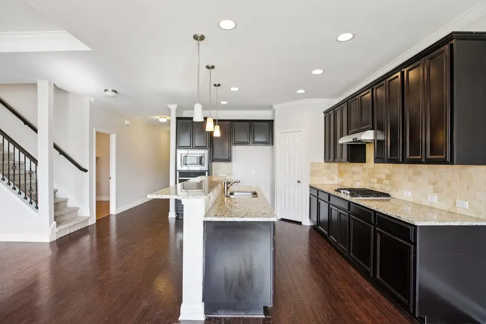 19717 Shinning Isle Run - Photo 2 of 30