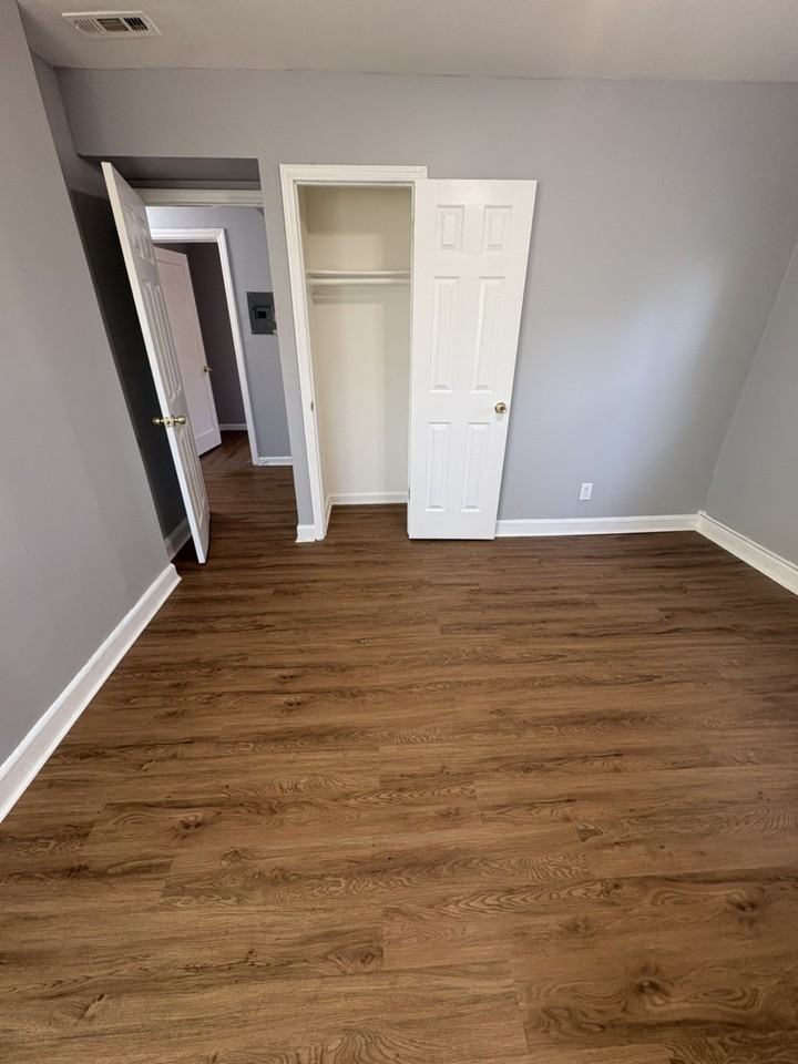 184 Vassar Ave - Photo 2 of 14