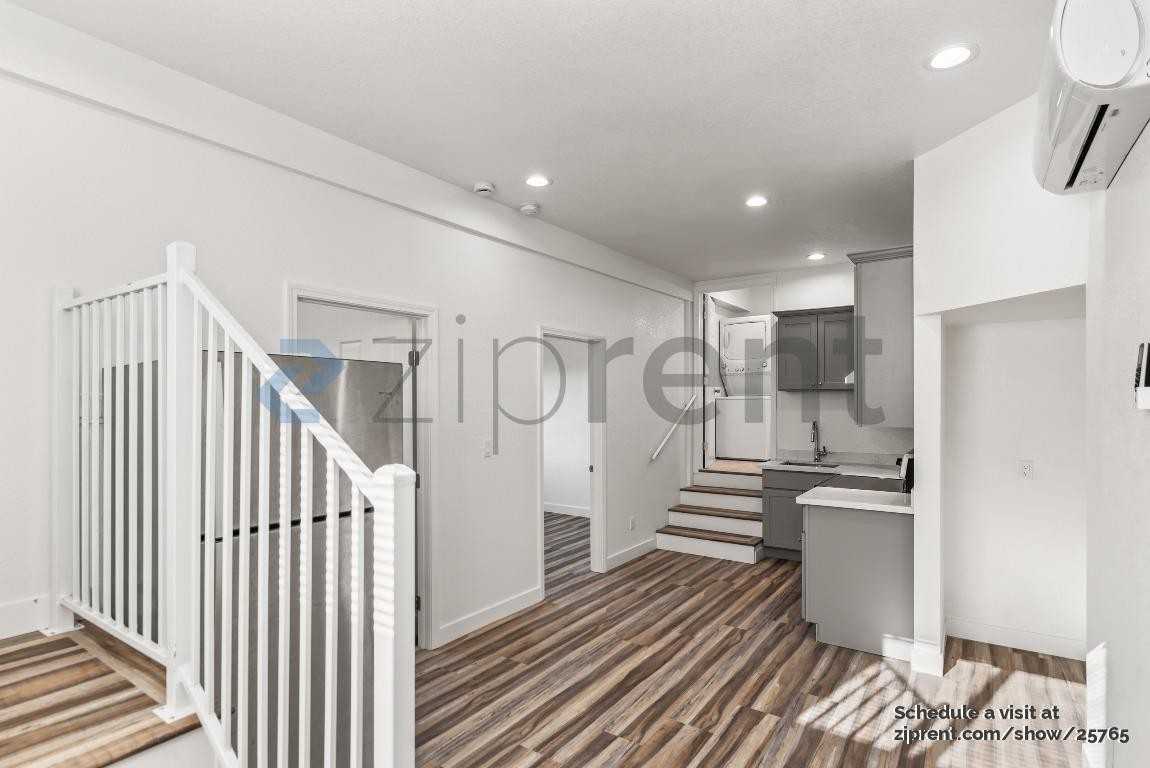 10806 Hubbard Way #B - Photo 7 of 17