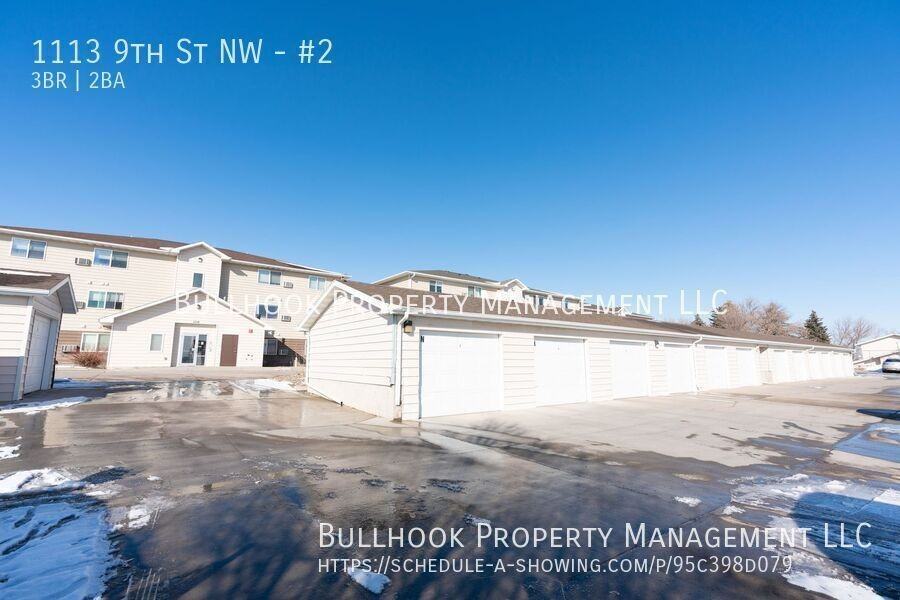 1113 9th St Nw #2 - Photo 3 of 9