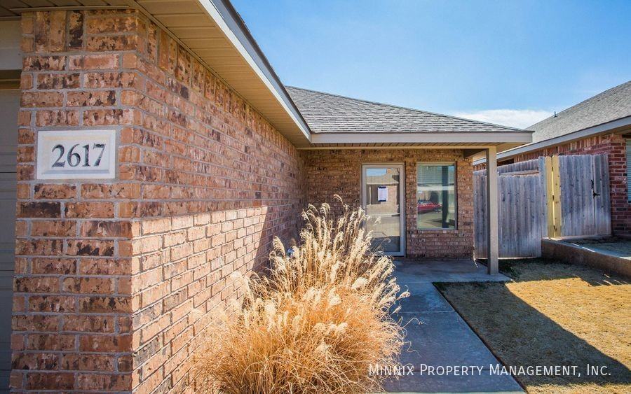 2617 113th St - Photo 4 of 39