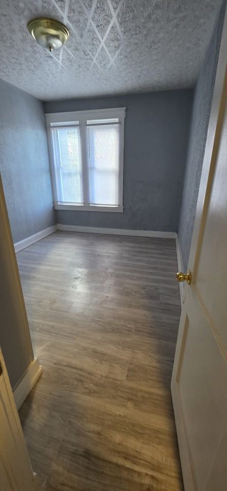 3110 Oakfield Ave - Photo 7 of 12