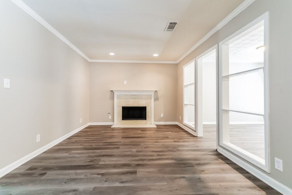 1981 Sandcreek Dr Sw - Photo 7 of 17