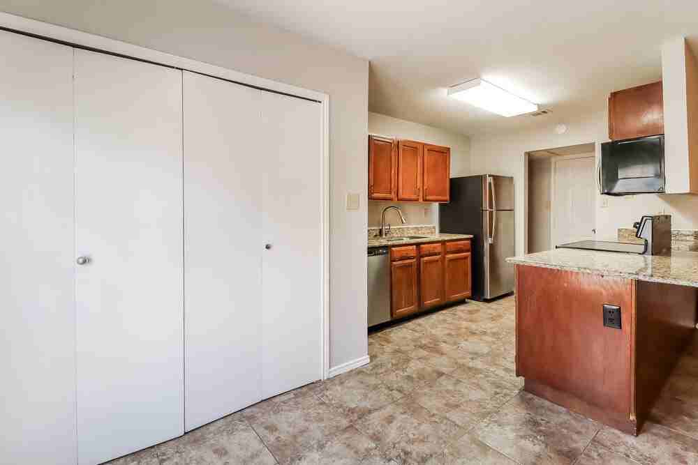 7805 Whirlwind Dr - Photo 6 of 16