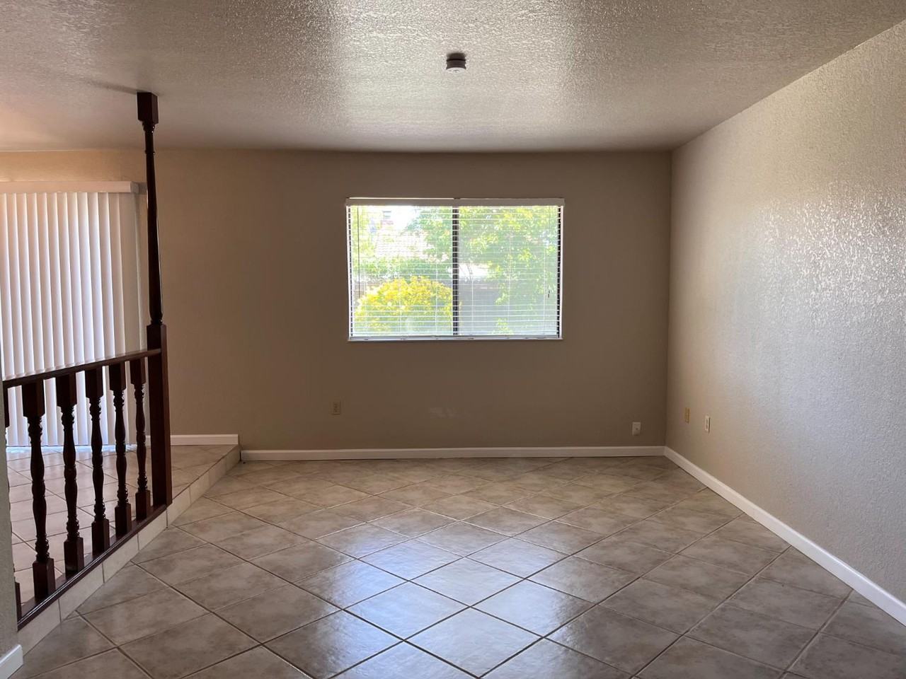 1238 Chelsea Pl #1238 - Photo 2 of 20