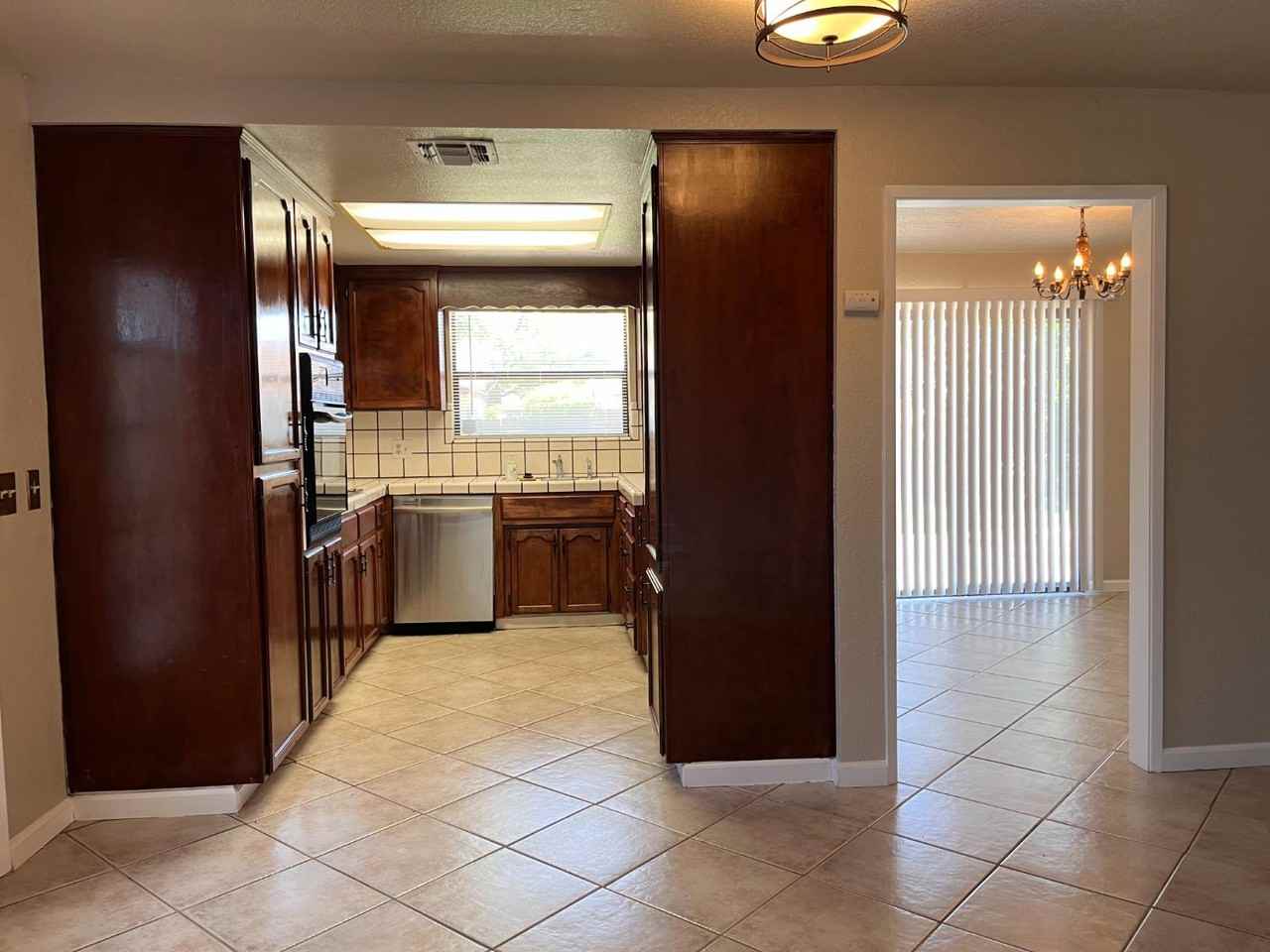 1238 Chelsea Pl #1238 - Photo 7 of 20