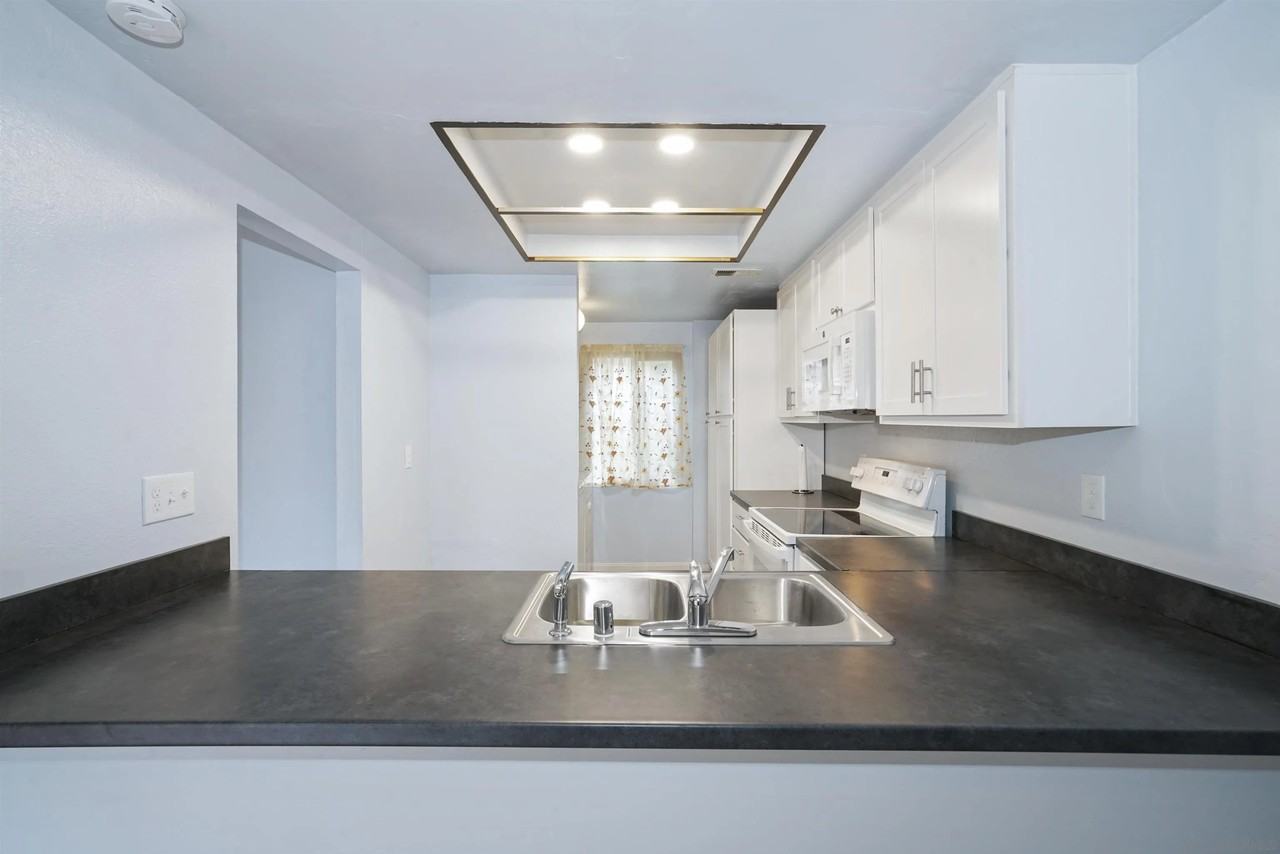 3705 Yale Dr #3705 - Photo 4 of 28