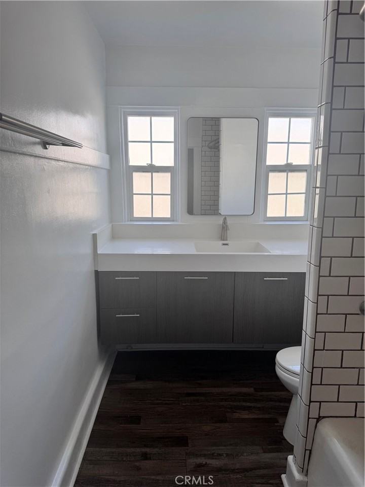 1261 S Plymouth Blvd #1261 - Photo 7 of 20