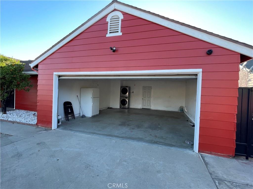 8855 Oneida Ave #8855 - Photo 4 of 34