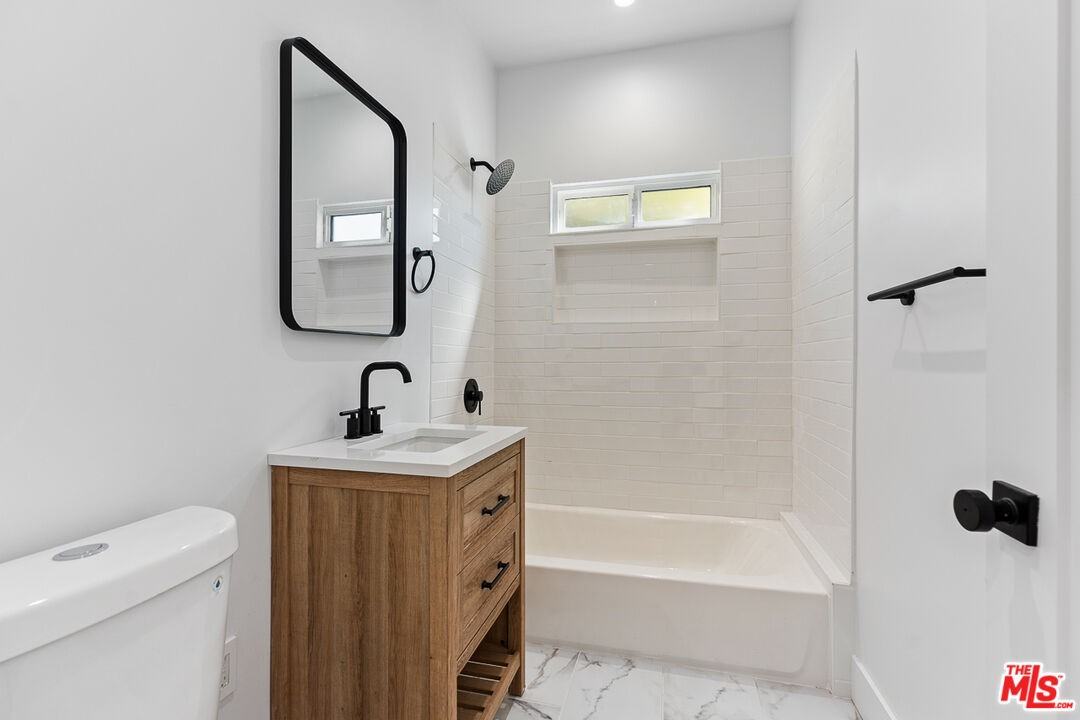 2832 12th Ave #2832 - Photo 4 of 20