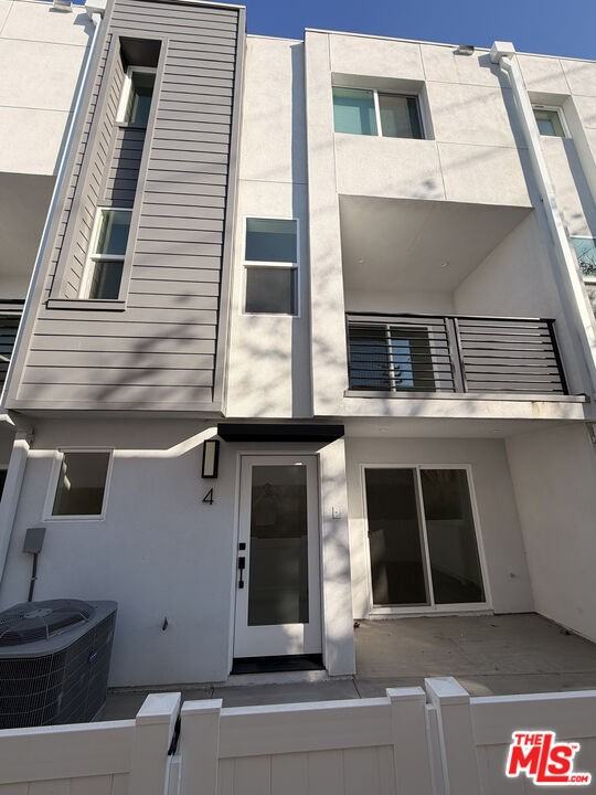 121 E 223rd St #121-4 - Photo 7 of 14