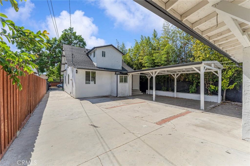 2623 Exposition Pl #2623 - Photo 4 of 32