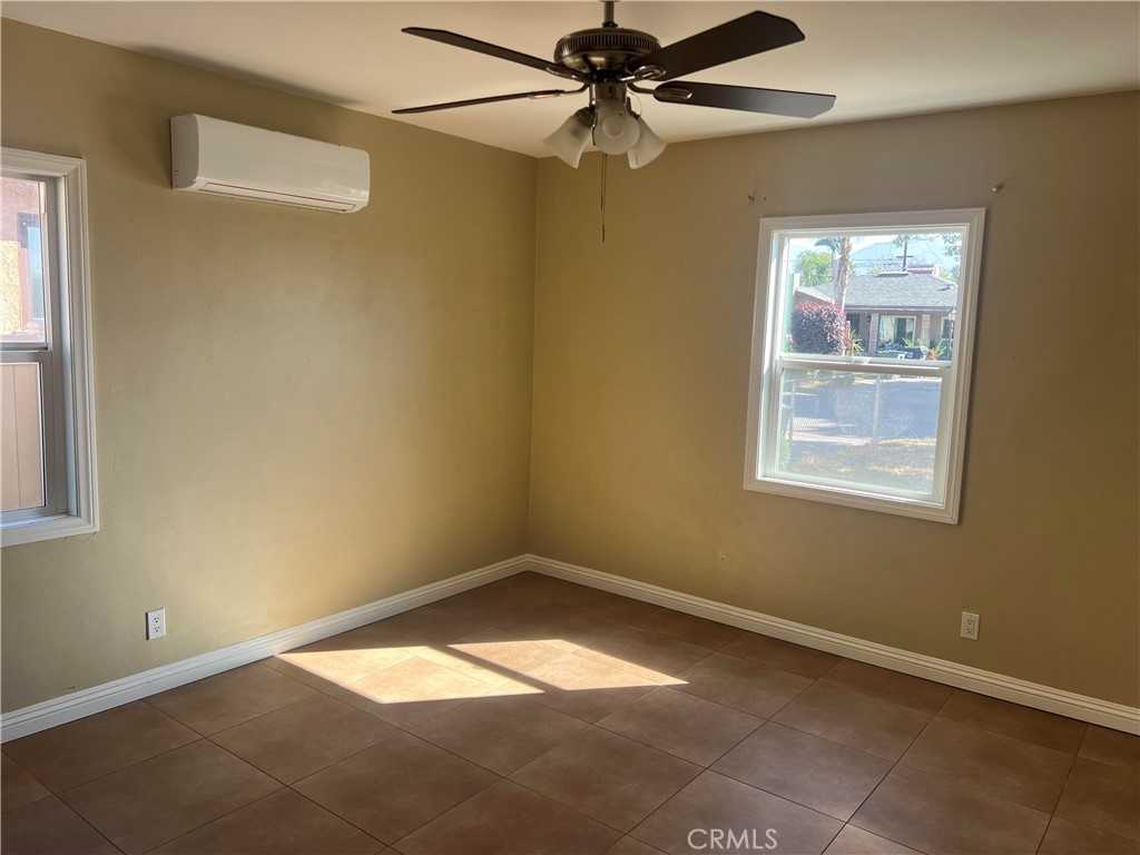 3012 Genevieve St #3012 - Photo 5 of 8