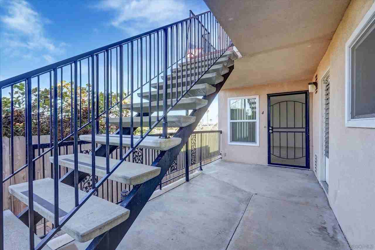 4712 W Point Loma Blvd #4712-4 - Photo 3 of 21