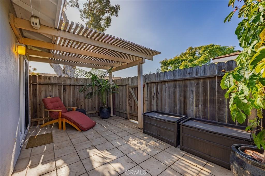 10220 Holburn Dr #10220 - Photo 4 of 35