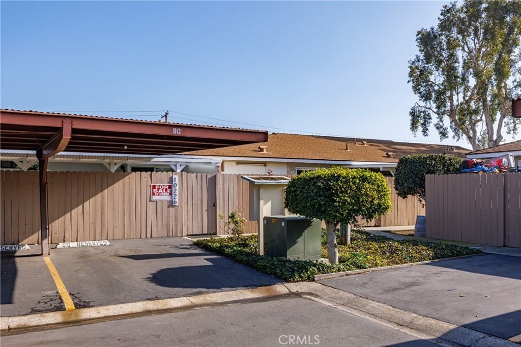 10220 Holburn Dr #10220 - Photo 5 of 35