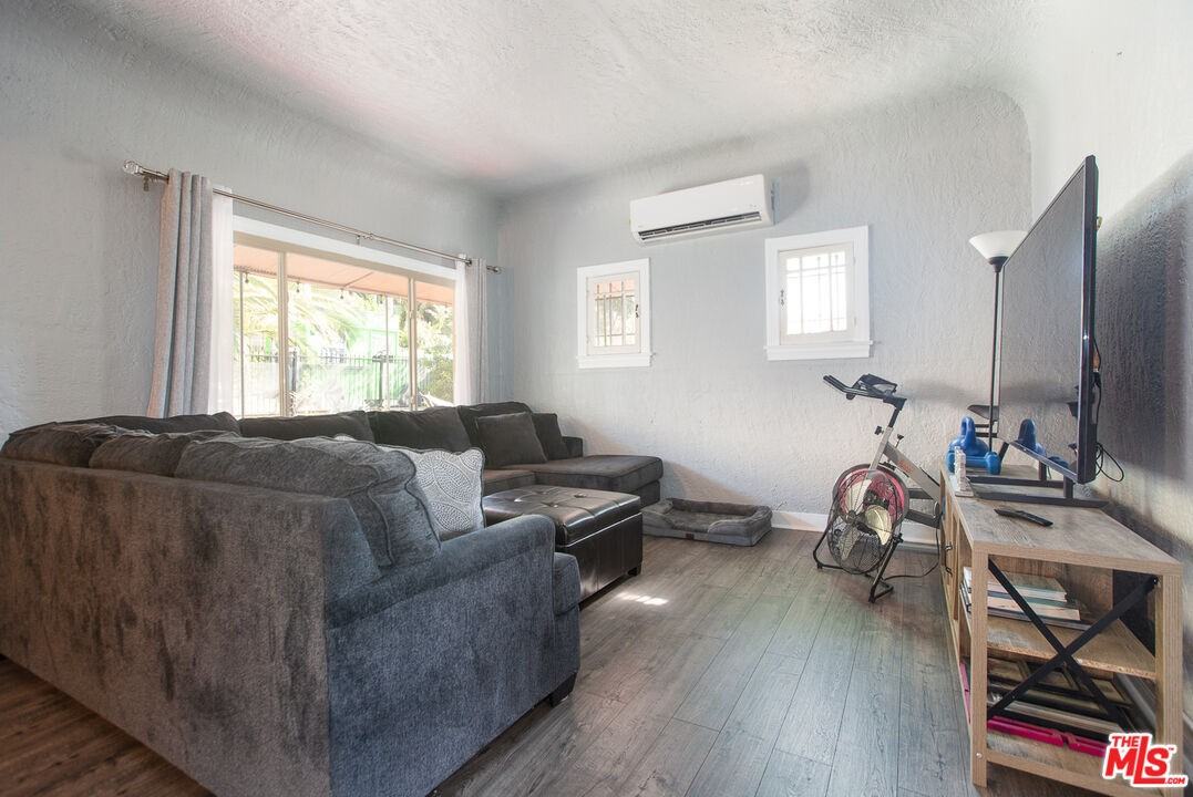 5177 Bohlig Rd #5177 - Photo 7 of 38