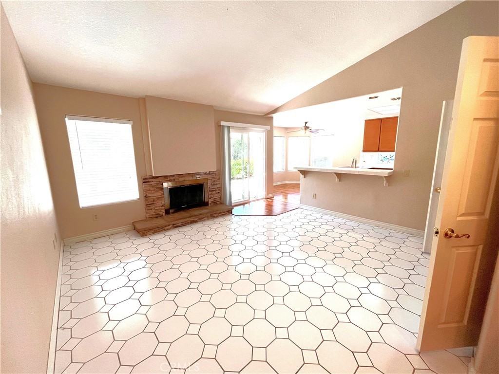 30610 Open Ct #30610 - Photo 4 of 29