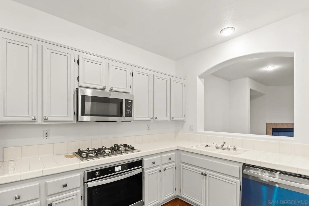 755 Caminito Moraga #755-3 - Photo 5 of 44