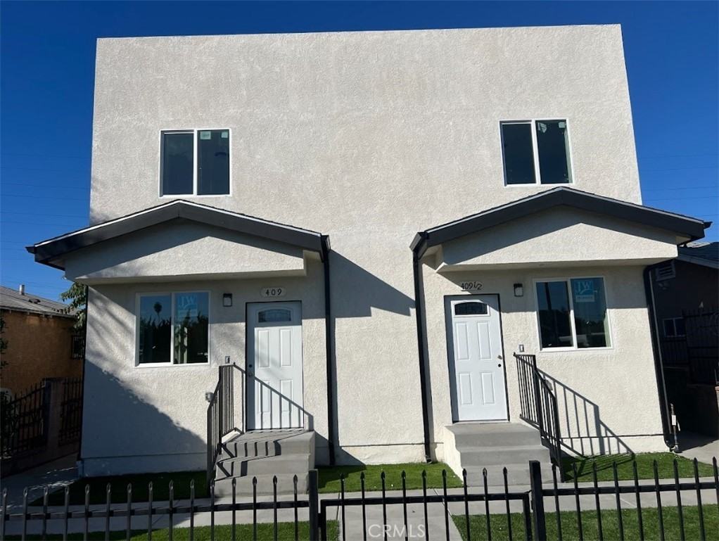 409 1/2 E 99th St #409 - Photo 3 of 33