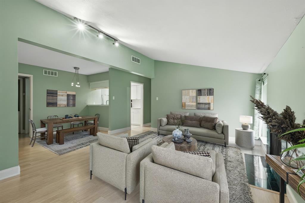 12824 Midway Rd #12824-2136 - Photo 6 of 40