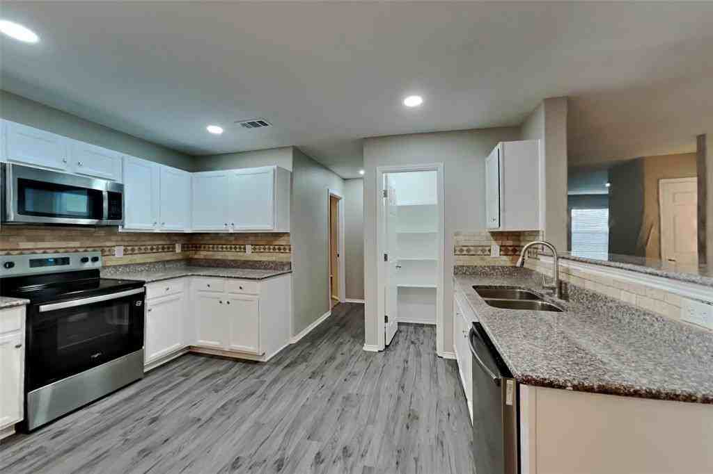 10325 Fossil Valley Dr #10325 - Photo 7 of 26