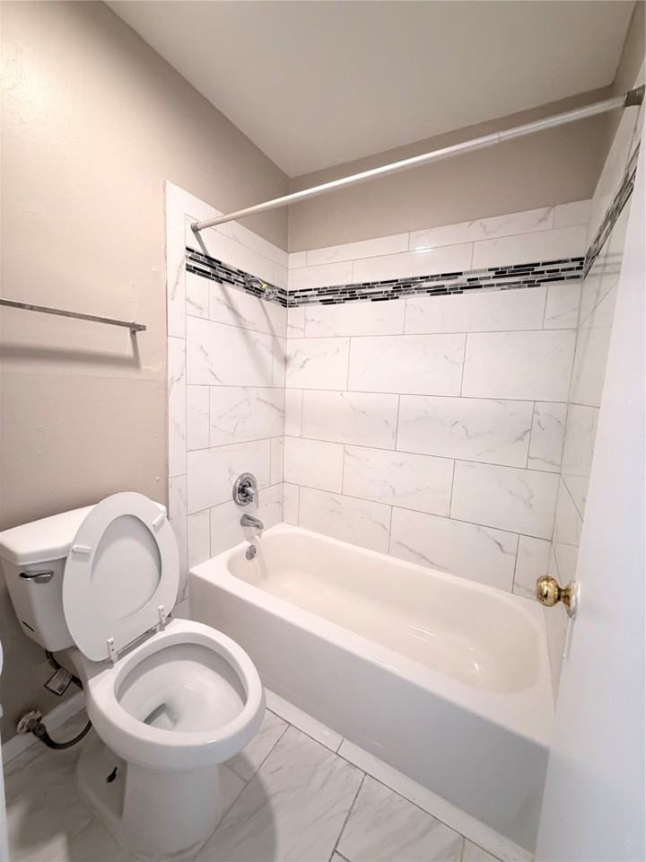 12847 Briarwest Cir #12847 - Photo 2 of 21