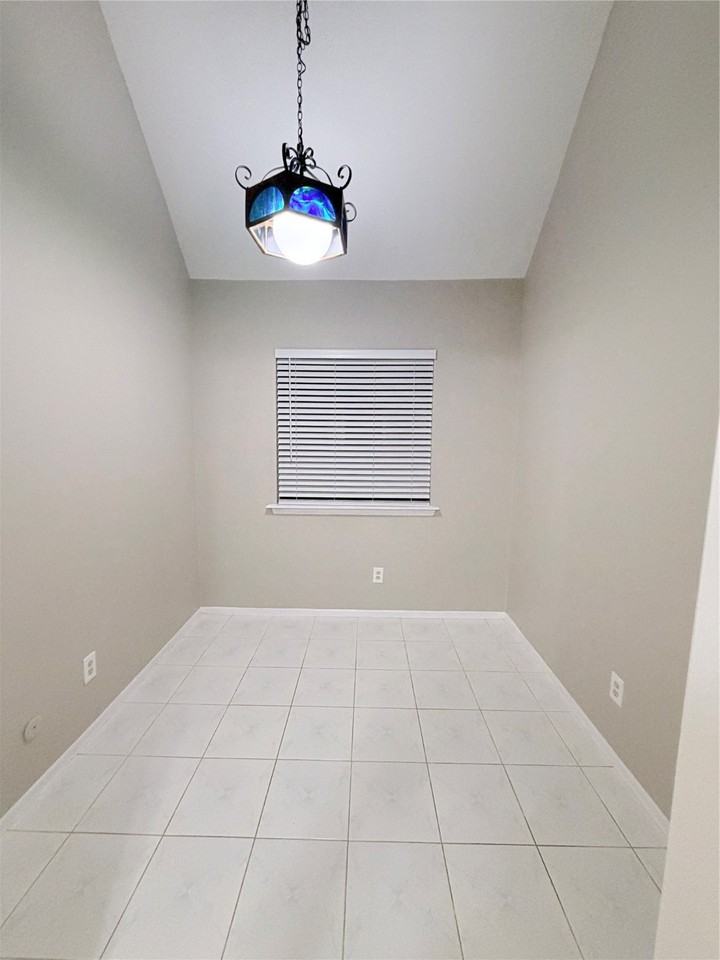 12847 Briarwest Cir #12847 - Photo 5 of 21