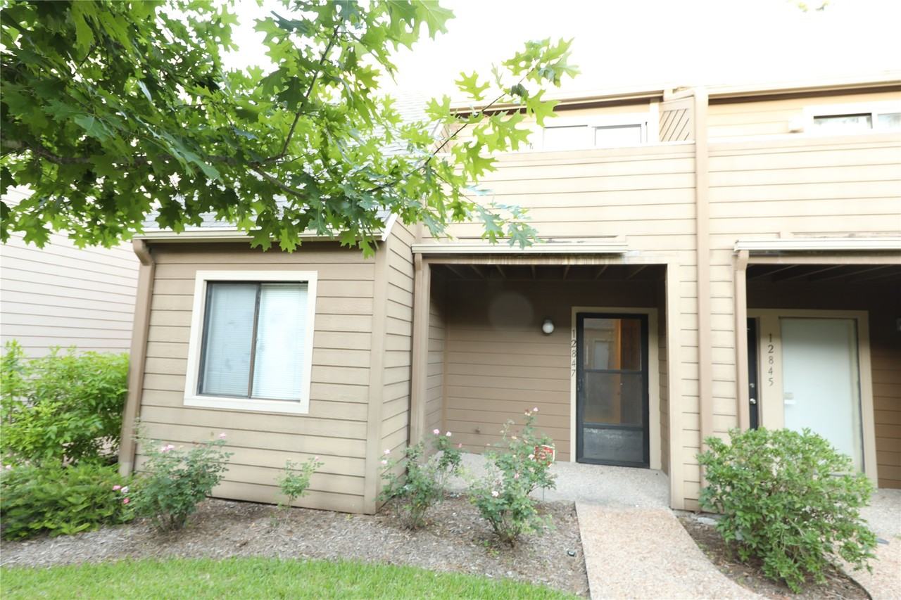 12847 Briarwest Cir #12847 - Photo 7 of 21