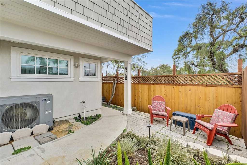 575 Through St #575B - Photo 2 of 23