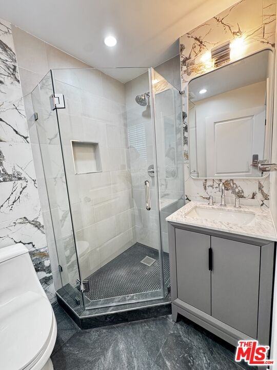 5637 Homeside Ave #5637 - Photo 5 of 13