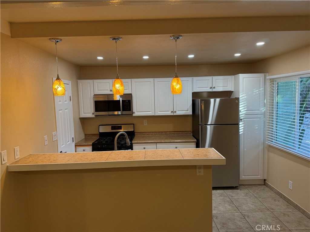 37700 Van Fleet St #37700-7 - Photo 3 of 7