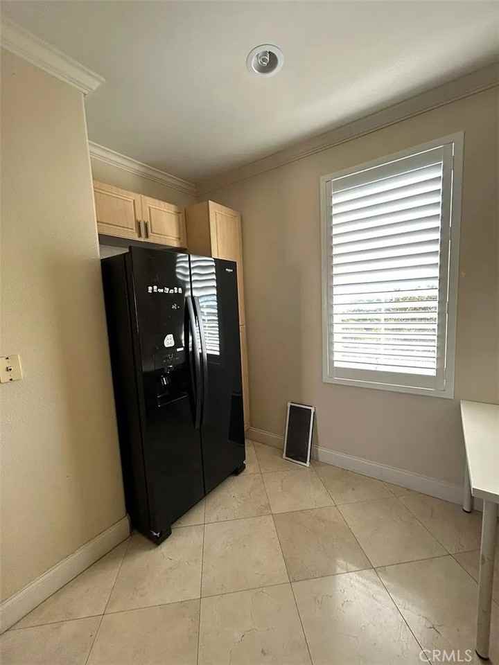 2446 Watermarke Pl #2446 - Photo 5 of 9