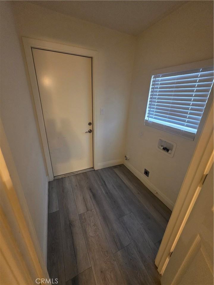 533 E 9th St #533 - Photo 5 of 6