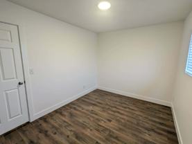 341 En - Photo 1 of 1