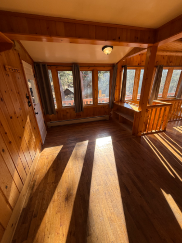 245 Cyteworth Rd - Photo 2 of 11