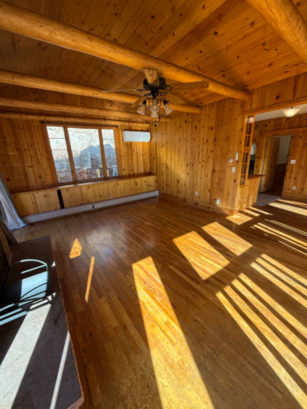 245 Cyteworth Rd - Photo 4 of 11